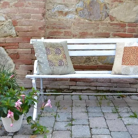 Apartment Caioncola Sleeps 10 Pool Wifi Ravigliano