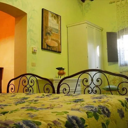 Apartment Caioncola Sleeps 10 Pool Wifi Ravigliano