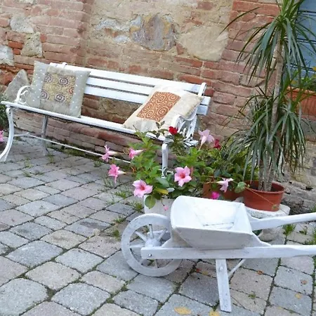 Caioncola Sleeps 10 Pool Wifi Appartamento Ravigliano